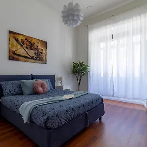 Stradivarius House - Carozzi Apartment